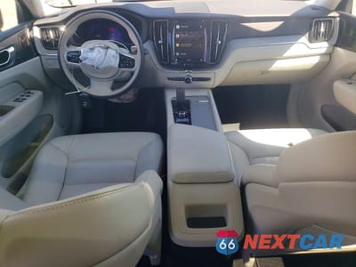 Zdjęcie 8 z 13 samochodu: 2023 VOLVO XC60 PLUS VIN:YV4L12RW9P1278118 - miniatura