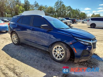 Czwarte zdjęcie samochodu z boku: 2022 CHEVROLET EQUINOX LS VIN:3GNAXHEV6NS208880 - miniatura