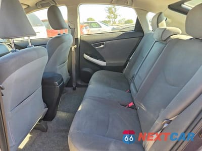 Zdjęcie 10 z 12 samochodu: 2013 TOYOTA PRIUS TWO VIN:JTDKN3DU0D5611549 - miniatura