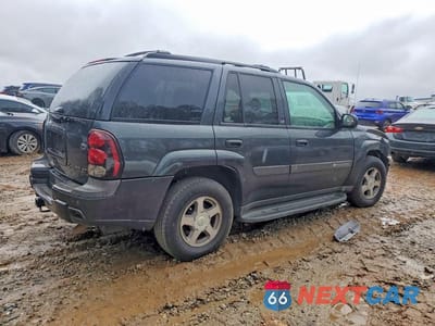 Trzecie zdjęcie samochodu z tyłu: 2004 CHEV TRAILBLAZER VIN:1GNDT13S642398229 - miniatura