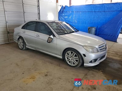 Czwarte zdjęcie samochodu z boku: 2008 MERCEDES-BENZ C 300 4MATIC VIN:WDDGF81X88F079410 - miniatura