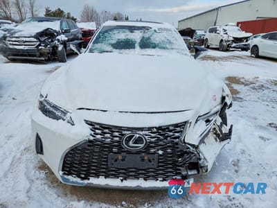 Piąte zdjęcie samochodu w środku: 2023 LEXUS IS 300 VIN:JTHC81F20P5052020 - miniatura