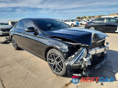 Czwarte zdjęcie samochodu z boku: 2022 MERCEDES-BENZ E 350 VIN:W1KZF8DB0NB087688 - miniatura