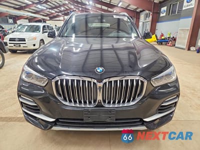 Piąte zdjęcie samochodu w środku: 2019 BMW X5 XDRIVE50I VIN:5UXJU2C5XKLN66002 - miniatura