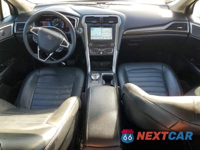 Zdjęcie 8 z 12 samochodu: 2017 FORD FUSION SE VIN:3FA6P0HD7HR229323 - miniatura