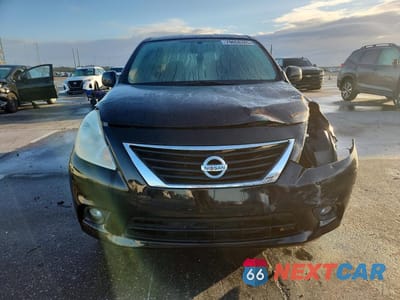 Piąte zdjęcie samochodu w środku: 2012 NISSAN VERSA 1.6 S VIN:3N1CN7AP8CL908130 - miniatura