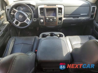 Zdjęcie 8 z 12 samochodu: 2018 RAM 1500 LARAMIE 4WD 3.0L V6 TDSL CREW CAB VIN:1C6RR7NMXJS296319 - miniatura