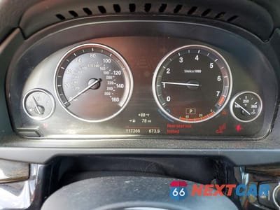Zdjęcie 9 z 14 samochodu: 2015 BMW X5 SDRIVE35I VIN:5UXKR2C54F0H40467 - miniatura