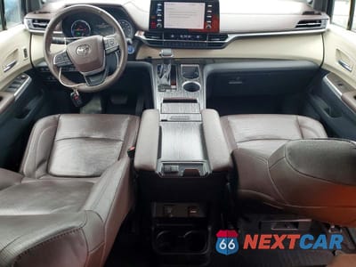 Zdjęcie 8 z 14 samochodu: 2022 TOYOTA SIENNA LIMITED VIN:5TDESKFC1NS061875 - miniatura