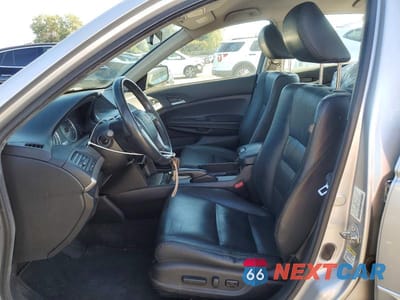 Zdjęcie 7 z 13 samochodu: 2012 HONDA ACCORD SE VIN:1HGCP2F69CA108603 - miniatura