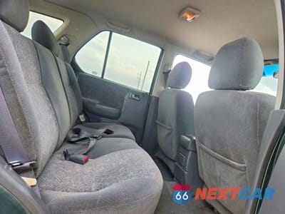 Zdjęcie 10 z 12 samochodu: 2001 ISUZU RODEO S VIN:4S2CK58W114339944 - miniatura