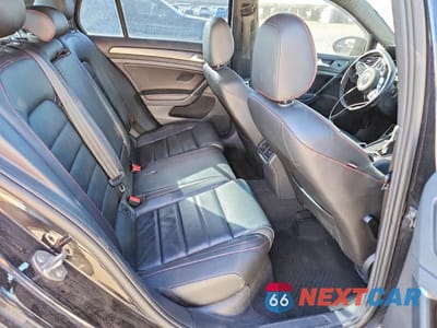 Zdjęcie 10 z 12 samochodu: 2019 VOLKSWAGEN GTI S VIN:3VW6T7AU5KM002612 - miniatura
