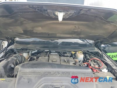 Zdjęcie 12 z 13 samochodu: 2019 RAM 5500 BOX TRUCK VIN:3C7WRNDL1KG695477 - miniatura