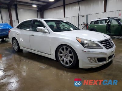 Czwarte zdjęcie samochodu z boku: 2011 HYUNDAI EQUUS SIGNATURE VIN:KMHGH4JF7BU040827 - miniatura