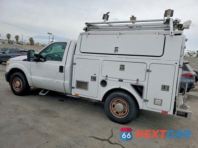 Trzecie zdjęcie samochodu z tyłu: 2013 FORD F350 SUPER DUTY VIN:1FDRF3A63DEB92125 - miniatura