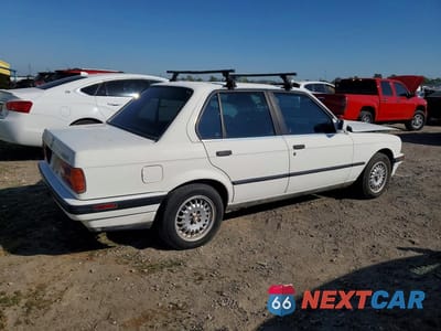 Trzecie zdjęcie samochodu z tyłu: 1991 BMW 318 I VIN:WBAAJ9317MEJ05747 - miniatura