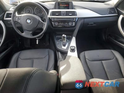 Zdjęcie 8 z 12 samochodu: 2018 BMW 320 XI VIN:WBA8A3C52JA494914 - miniatura