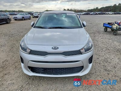 Piąte zdjęcie samochodu w środku: 2020 KIA RIO LX VIN:3KPA24AD3LE313840 - miniatura