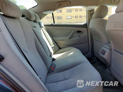 Zdjęcie 10 z 13 samochodu: 2010 TOYOTA CAMRY LE VIN:4T1BF3EK3AU113451 - miniatura