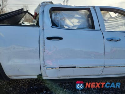 Zdjęcie 10 z 13 samochodu: 2016 GMC SIERRA K2500 DENALI VIN:1GT12UE81GF297131 - miniatura