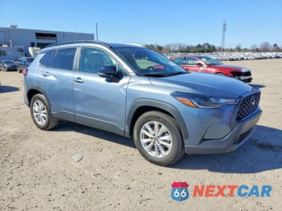 Czwarte zdjęcie samochodu z boku: 2025 TOYOTA COROLLA CROSS LE VIN:7MUBAABG2SV127084 - miniatura