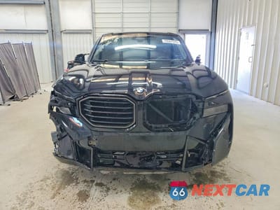Piąte zdjęcie samochodu w środku: 2023 BMW XM VIN:5YM23CS07P9S13085 - miniatura
