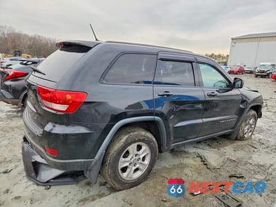 Trzecie zdjęcie samochodu z tyłu: 2012 JEEP GRAND CHEROKEE LAREDO VIN:1C4RJFAG3CC350843 - miniatura