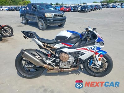 2022 BMW S 1000 RR WB10E2304N6F48189 - główne zdjęcie licytacji z USA - miniatura