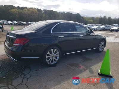 Trzecie zdjęcie samochodu z tyłu: 2018 MERCEDES-BENZ E 300 VIN:WDDZF4JB9JA350127 - miniatura