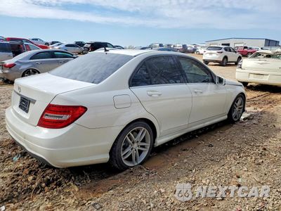 Trzecie zdjęcie samochodu z tyłu: 2013 MERCEDES-BENZ C 250 VIN:WDDGF4HB0DR285381 - miniatura