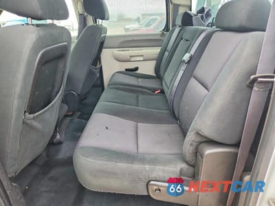 Zdjęcie 10 z 12 samochodu: 2011 CHEVROLET SILVERADO FLATBED TRUCK VIN:1GB4CZCG0BF246900 - miniatura