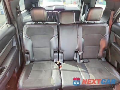 Zdjęcie 10 z 14 samochodu: 2018 FORD EXPLORER XLT VIN:1FM5K7D82JGC64382 - miniatura