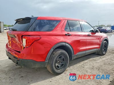 Trzecie zdjęcie samochodu z tyłu: 2022 FORD EXPLORER POLICE INTERCEPTOR VIN:1FM5K8AW8NNA00433 - miniatura