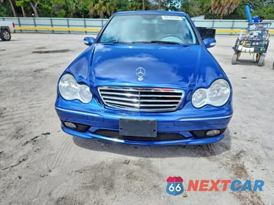 Piąte zdjęcie samochodu w środku: 2005 MERCEDES-BENZ C 230K SPORT SEDAN VIN:WDBRF40J55F706941 - miniatura