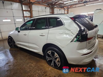 Drugie zdjęcie samochodu z przodu: 2022 VOLVO XC60 B5 MOMENTUM VIN:YV4L12RK2N1965404 - miniatura