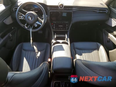 Zdjęcie 8 z 13 samochodu: 2023 MASERATI GRECALE GT VIN:ZN682AVA3P7416001 - miniatura