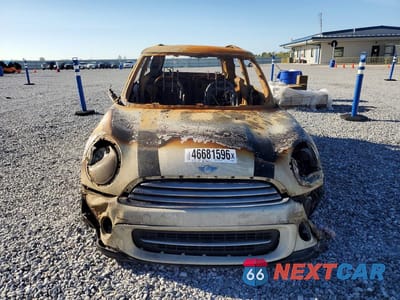 Piąte zdjęcie samochodu w środku: 2011 MINI COOPER VIN:WMWSU3C58BT091636 - miniatura