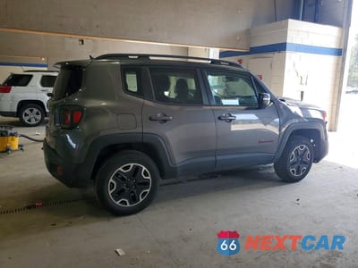 Trzecie zdjęcie samochodu z tyłu: 2016 JEEP RENEGADE TRAILHAWK VIN:ZACCJBCT7GPC81780 - miniatura