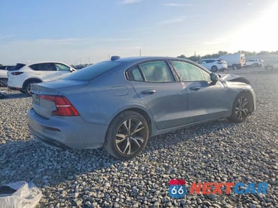 Trzecie zdjęcie samochodu z tyłu: 2024 VOLVO S60 CORE VIN:7JRL12FK8RG321692 - miniatura