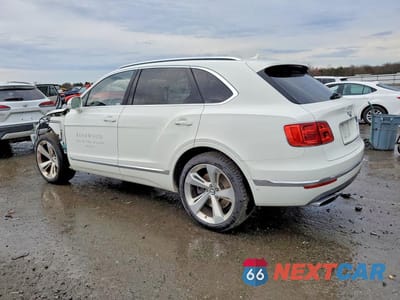 Drugie zdjęcie samochodu z przodu: 2017 BENTLEY BENTAYGA VIN:SJAAC2ZV3HC013536 - miniatura