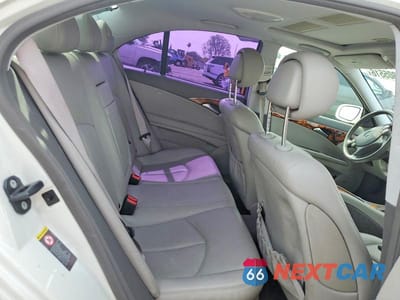 Zdjęcie 10 z 11 samochodu: 2007 MERCEDES-BENZ E 350 VIN:WDBUF56X07A994573 - miniatura