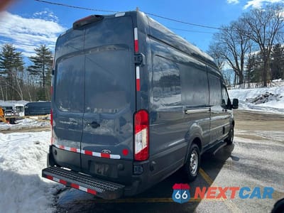 Trzecie zdjęcie samochodu z tyłu: 2019 FORD TRANSIT T-250 VIN:1FTYR3XM7KKA97868 - miniatura