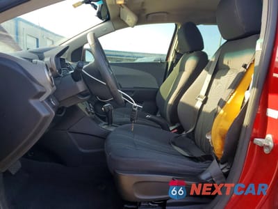 Zdjęcie 7 z 13 samochodu: 2014 CHEVROLET SONIC LT VIN:1G1JC5SH9E4224906 - miniatura