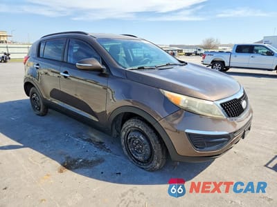 Czwarte zdjęcie samochodu z boku: 2014 KIA SPORTAGE LX VIN:KNDPB3AC2E7574746 - miniatura
