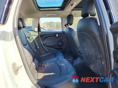 Zdjęcie 10 z 12 samochodu: 2017 MINI COOPER VIN:WMWXU1C56H2E17350 - miniatura