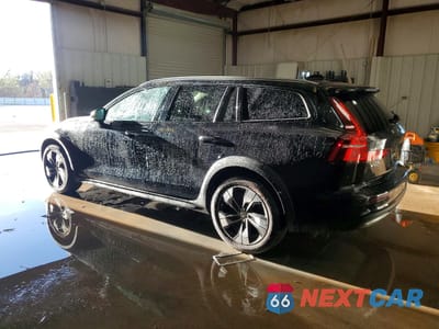 Drugie zdjęcie samochodu z przodu: 2025 VOLVO V60 CROSS COUNTRY PLUS VIN:YV4L12WK9S2147338 - miniatura