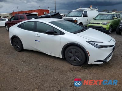 Czwarte zdjęcie samochodu z boku: 2024 TOYOTA PRIUS PRIME VIN:JTDACACU5R3029828 - miniatura