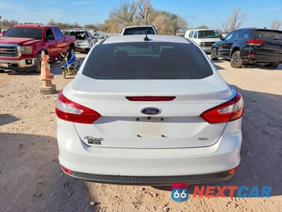 Zdjęcie 6 z 12 samochodu: 2012 FORD FOCUS SEL VIN:1FAHP3H2XCL393469 - miniatura