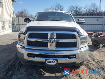 Piąte zdjęcie samochodu w środku: 2014 RAM 2500 ST VIN:3C6UR5CL1EG322201 - miniatura