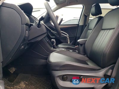 Zdjęcie 7 z 12 samochodu: 2024 VOLKSWAGEN TIGUAN SE VIN:3VV2B7AX3RM035294 - miniatura